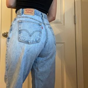 Vintage Levi’s 550 mom jeans